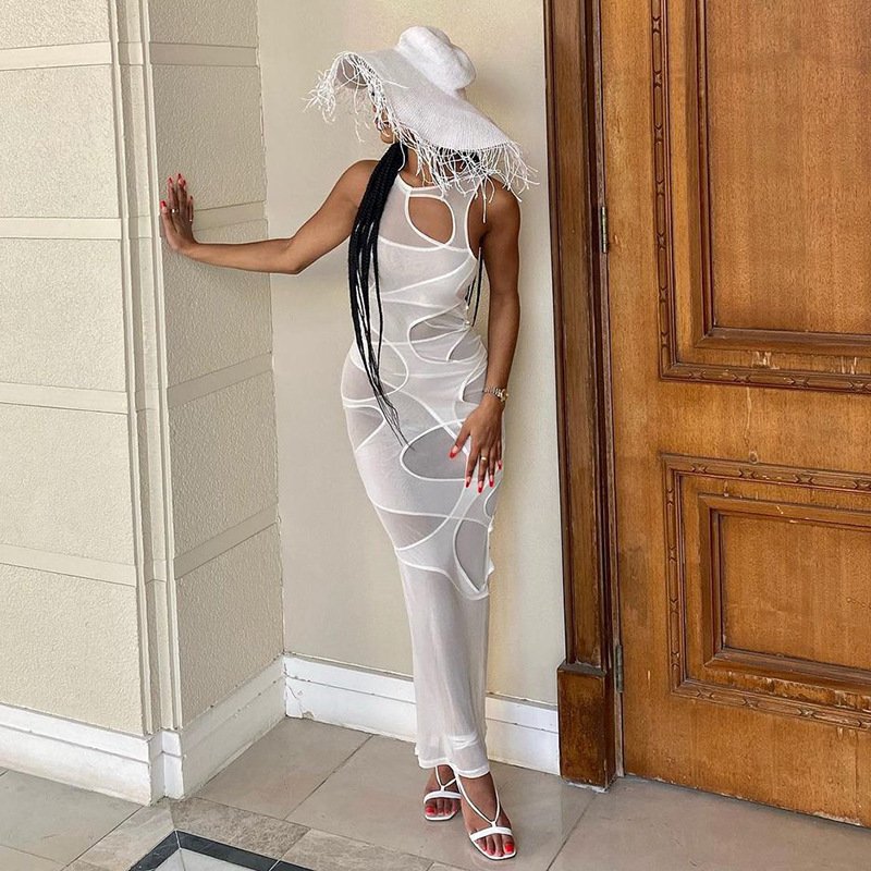Robe Longue Transparence – La Subtilité - Image 3